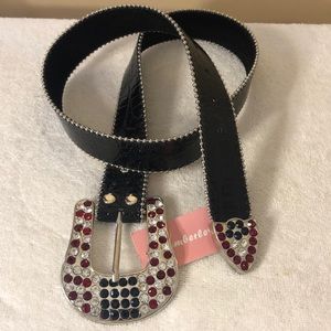 Ladies leather belt size 32-36